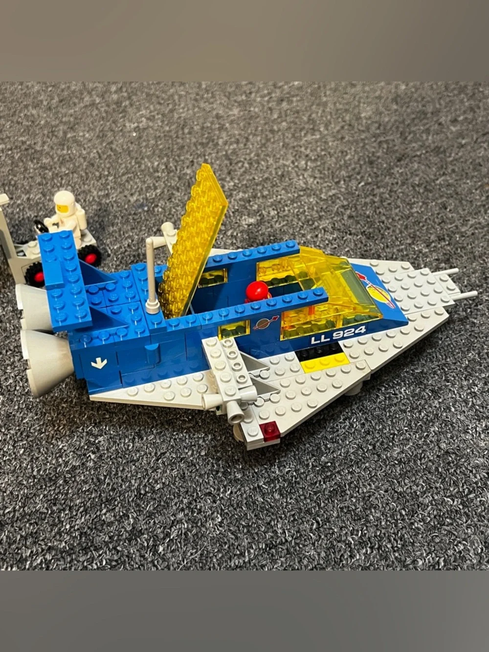 Lego Vintage Space Transporter/Cruiser  #924 (487) 1979 170 Pieces - Picture 6 of 8